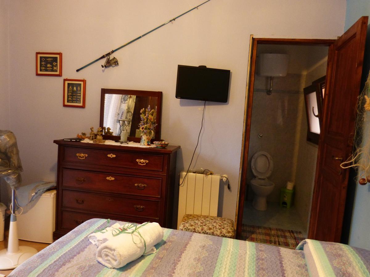Bed and Breakfast Il Pozzo Dei Desideri Арбус Экстерьер фото