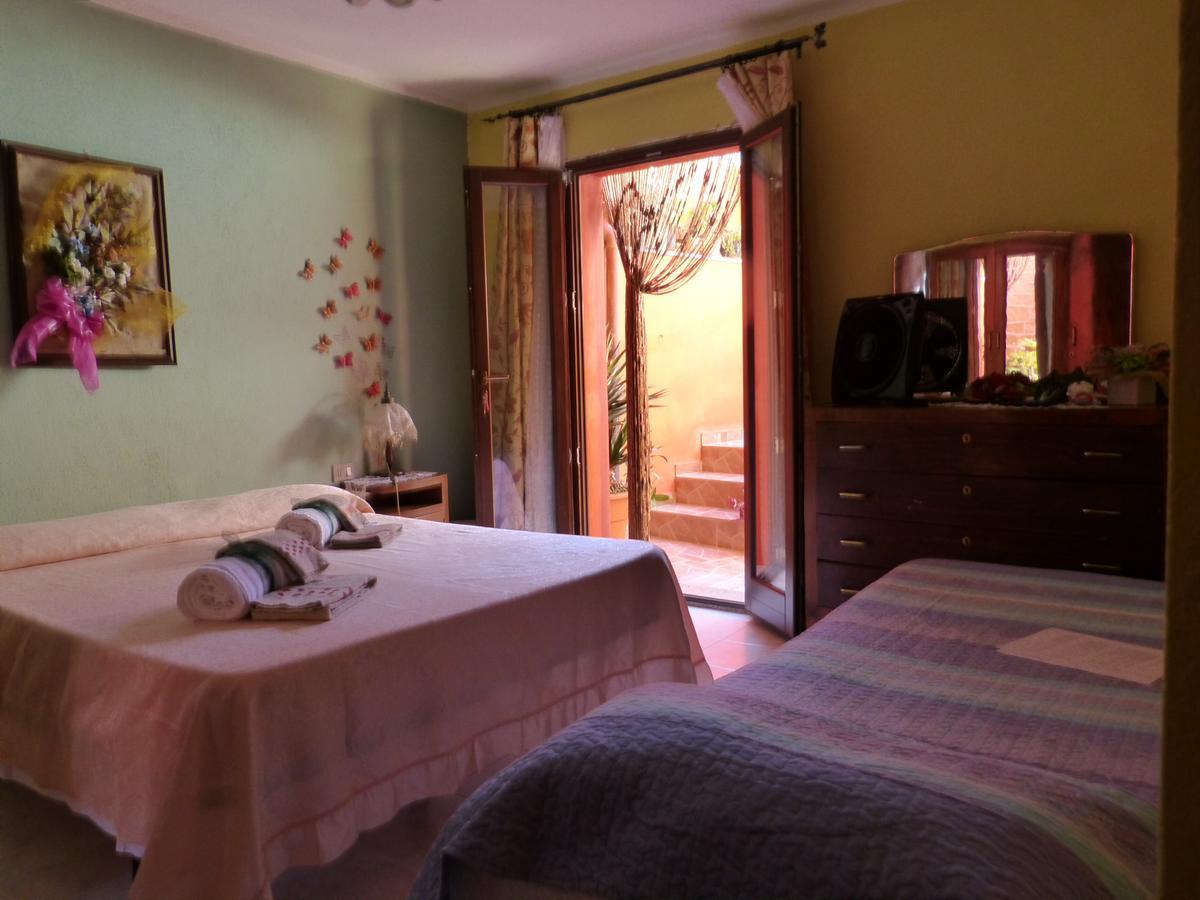 Bed and Breakfast Il Pozzo Dei Desideri Арбус Экстерьер фото