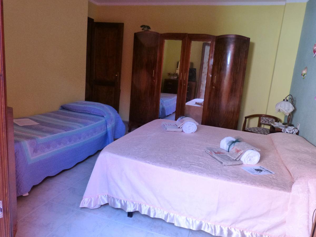 Bed and Breakfast Il Pozzo Dei Desideri Арбус Экстерьер фото